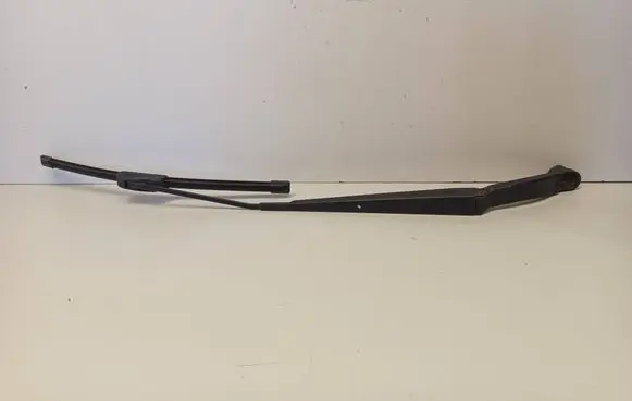 Subaru Legacy Front wiper blade arm 
