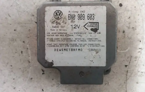 Volkswagen Golf III Airbag control unit/module 6N0909603 5WK4137 45960412
