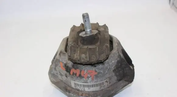 BMW 5 E60 E61 Engine mount bracket 6769874 15934612FR
