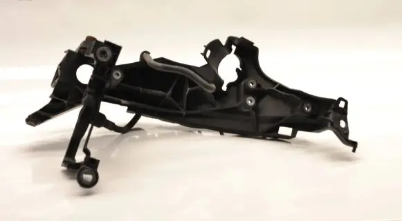 Audi A4 S4 B8 8K Headlight/headlamp mounting bracket 8K0805607B