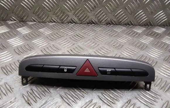 Peugeot 308 Hazard light switch 9659215177