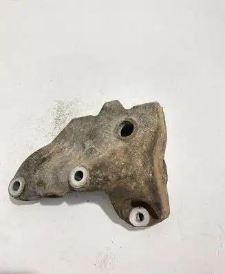 Volkswagen Jetta VI Gearbox mounting bracket 1K0199117BM