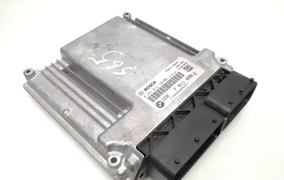BMW 5 E60 E61 Engine control unit/module 7811898 0281012190