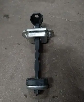 Honda Civic IX Front door check strap stopper