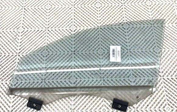 Audi A8 S8 D4 4H Front door window glass four-door 