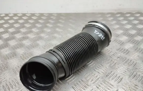Volkswagen T-Roc Turbo air intake inlet pipe/hose 5Q0129684D