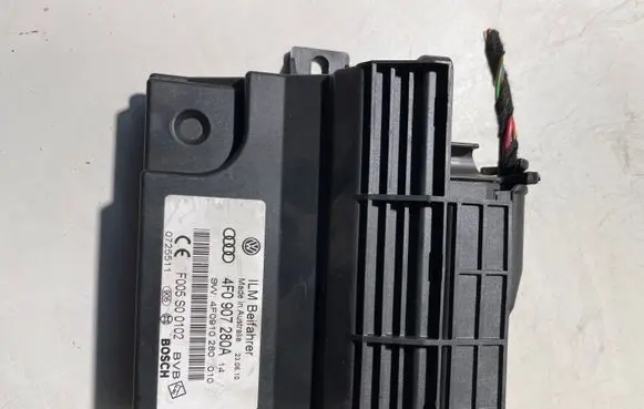 Audi A6 S6 C6 4F Power management control unit 4F0907280A