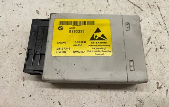 BMW 5 E60 E61 Center console control module 9183233 28137346 516330