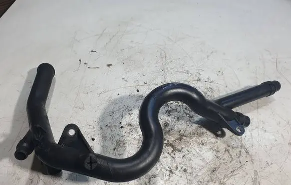 BMW X5 E70 Coolant pipe/hose 84072