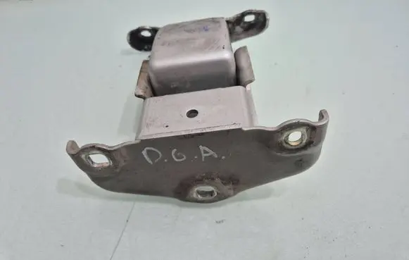 Opel Vivaro Rear door lower hinge 