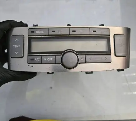 Toyota Avensis T250 Climate control unit 5590005170 MB1465700803 5590205060G
