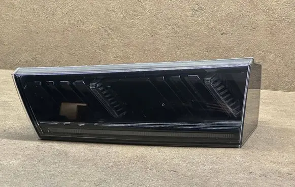 Peugeot 508 II Tailgate rear/tail lights 9813508180