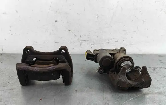 Volvo XC40 Rear brake caliper 36012650