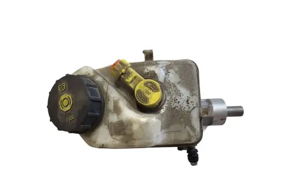 Master brake cylinder