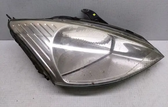Ford Focus Headlight/headlamp XS4X13005