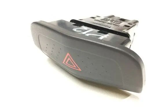 Nissan Primera Hazard light switch 06016