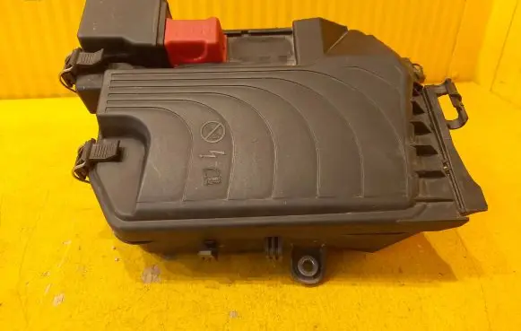 Mercedes-Benz B W246 W242 Fuse box set A2465400182