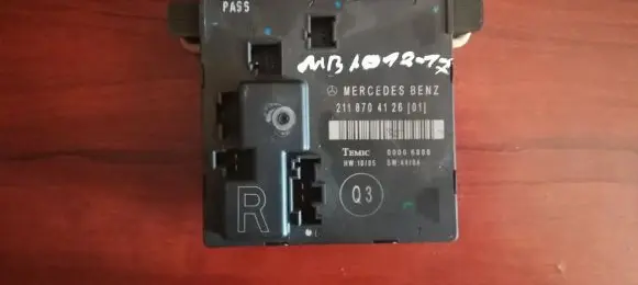 Mercedes-Benz E W211 Door control unit/module 2118704126