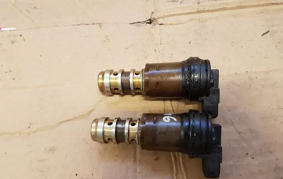 BMW 3 E90 E91 Camshaft vanos timing valve 1707323