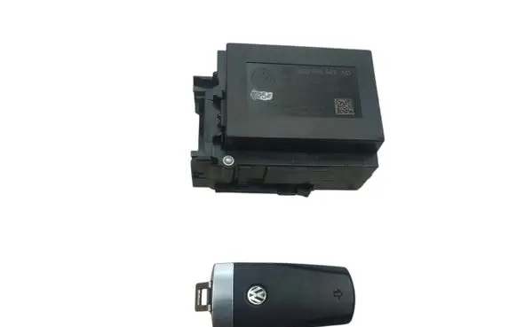 Volkswagen PASSAT Ignition lock 3C0905843AD