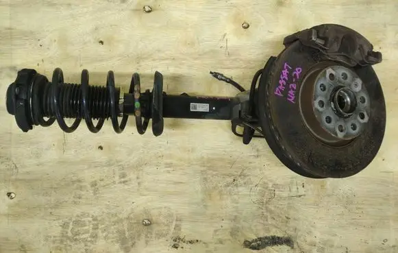 Volkswagen PASSAT B7 Front wheel hub spindle knuckle