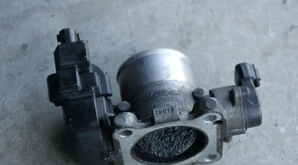 Toyota RAV 4 (XA30) Throttle valve 1923002010