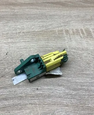 Volkswagen PASSAT B6 Airbag deployment crash/impact sensor 3C0909606