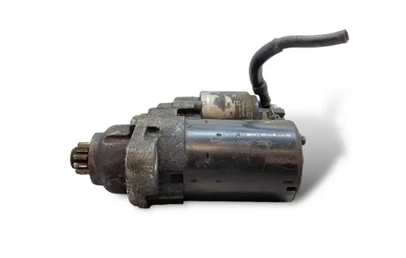 Volkswagen Golf V Starter motor 02T911023R 0001120406