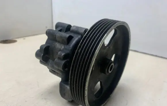 Citroen C5 Power steering pump 9656405380 7955538 17520410068F