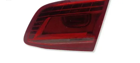 Volkswagen PASSAT B7 Tailgate rear/tail lights 179551