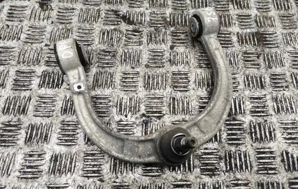 Mercedes-Benz ML W164 Front lower control arm/wishbone
