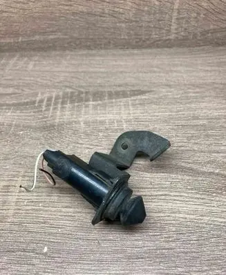 Toyota Avensis T250 Front door sensor 3204R77