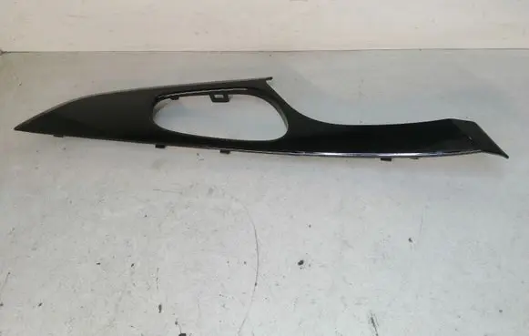 Nissan Qashqai Front door interior handle trim 806824EA1AX