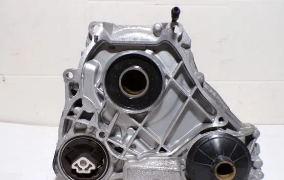 BMW 4 G22 G23 G24 G26 Gearbox transfer box case 7888873 5A67B84 13774410