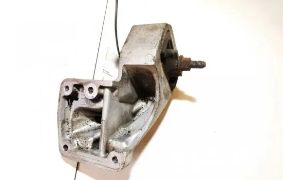 Jeep Grand Cherokee (WK) Engine mount bracket 52090309ad