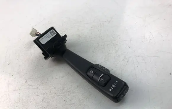 Volvo V70 Indicator stalk 31264169