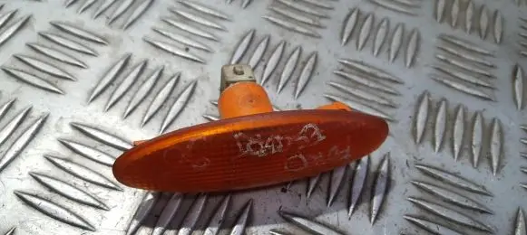 Ford Mondeo MK II Front fender indicator light 95gg13k309aa