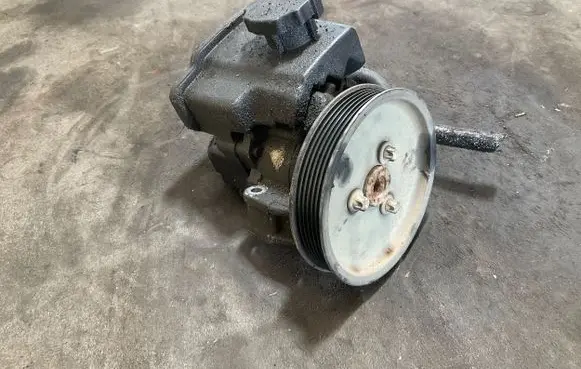 Mercedes-Benz Sprinter W906 Power steering pump