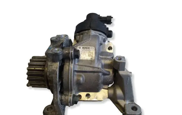 Dacia Sandero II Fuel injection high pressure pump 0445010763 H8201636340
