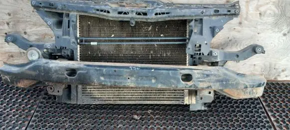 Mercedes-Benz Vito Viano W639 Radiator support slam panel