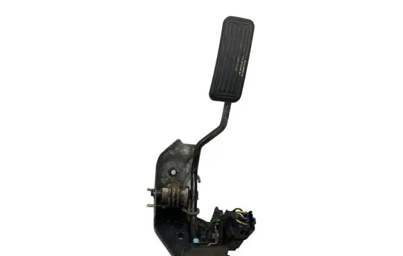 Toyota Avensis T250 Accelerator throttle pedal 7811135030