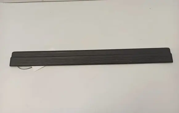 Mercedes-Benz E W212 Front sill trim cover 2126860136