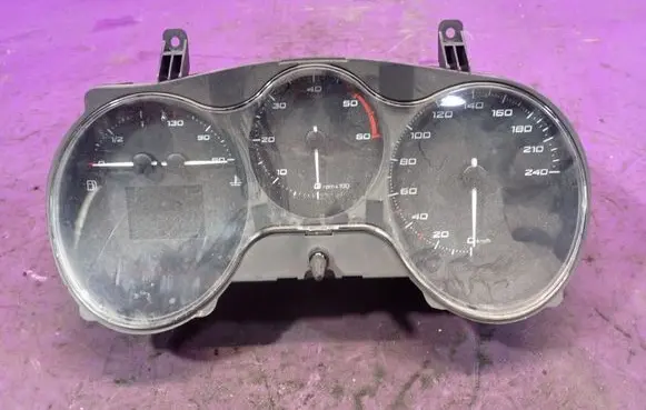 Seat Leon (1P) Speedometer (instrument cluster) 