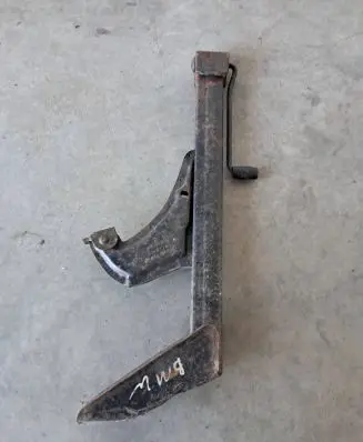 BMW 7 E32 Lift Jack 1128771