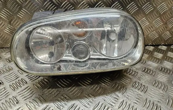 Volkswagen Golf IV Headlight/headlamp