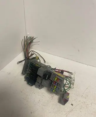 Volvo S60 Fuse module 8690698 30656936