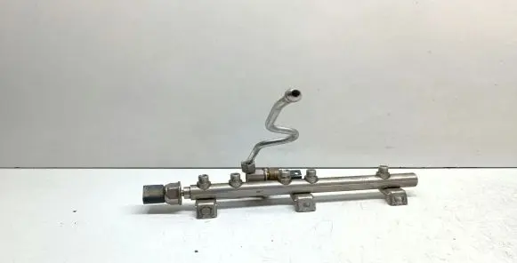 BMW 3 E92 E93 Fuel main line pipe 7562474 13537562474