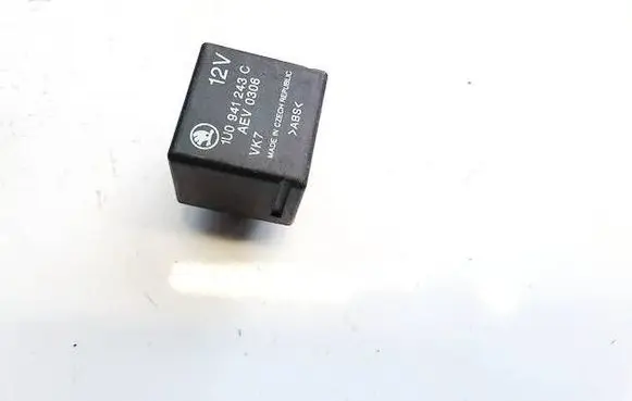 Skoda Octavia Mk1 (1U) Other relay 1u0941243c aev0306