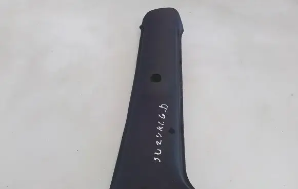Suzuki Swift Cultus (C) pillar trim 7623260B