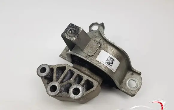 Fiat 500 Abarth Engine mount bracket
